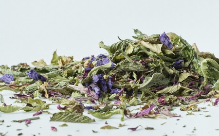 「りくカフェ」のハーブ茶 　20g×1袋　【 ハーブ ハーブティー お茶 無農薬 手摘み 自然乾燥 飲料 りくカフェ 岩手 陸前高田 】