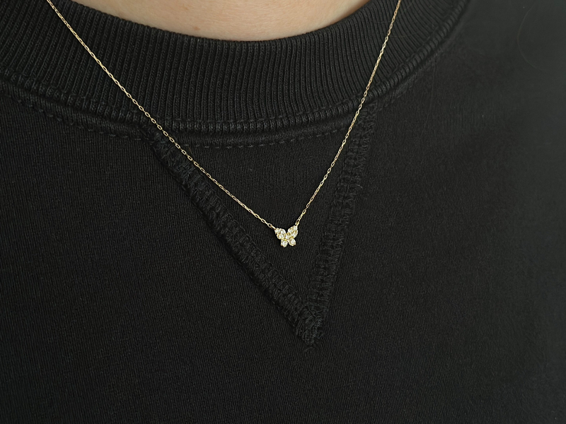 ＜ 甲府ジュエリー ＞K18 ダイヤペンダント0.12ct(K25467)