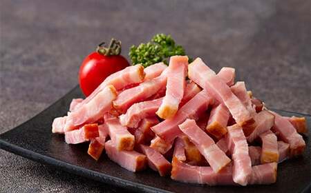 角切り ベーコン 1kg (500g×2) 小分け 冷凍 簡単 手軽 調理 カット 角切 豚肉 肉 朝食 弁当 おかず おつまみ パスタ スープ トッピング 業務用 家庭用 自宅用 食品 関東 F5K