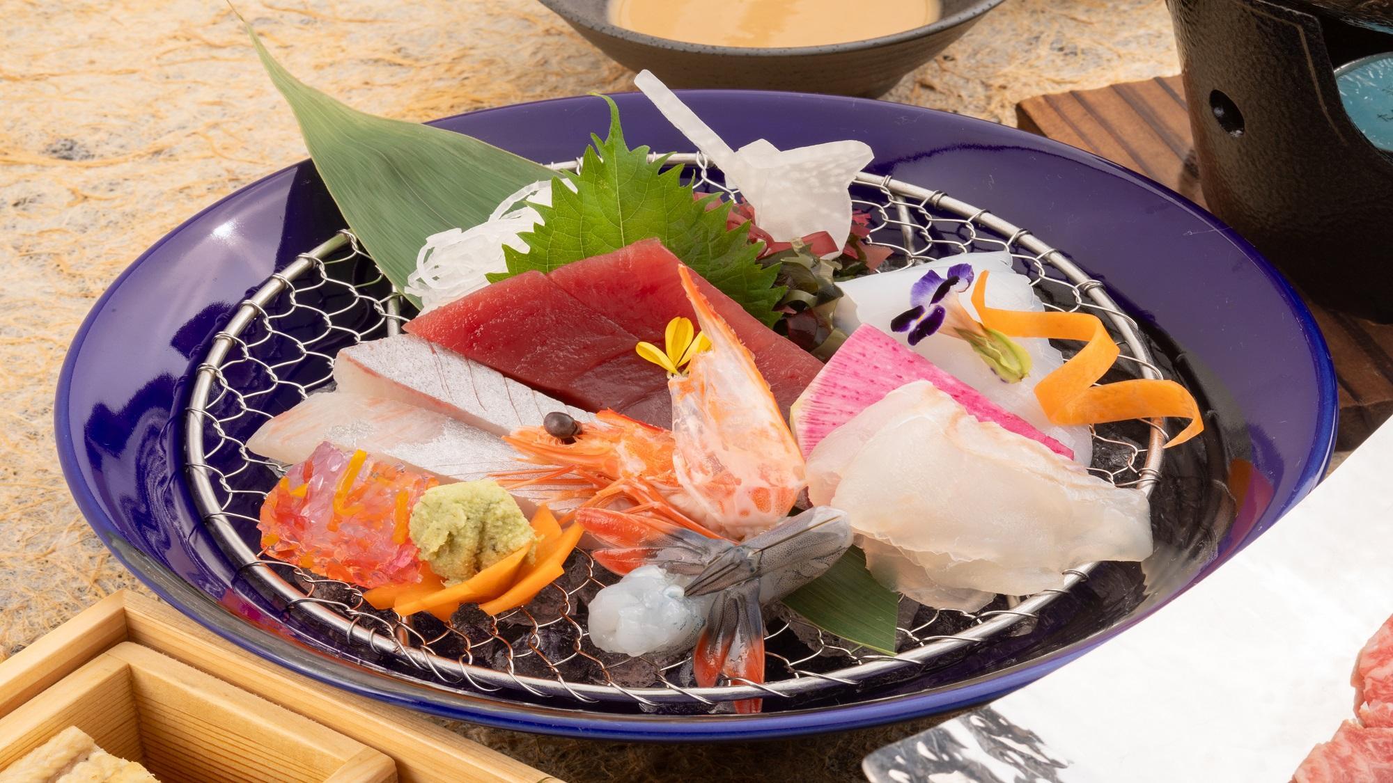 【南紀白浜 和みの湯 花鳥風月】平休日1泊2食付ペア宿泊券《スタンダード洋室》