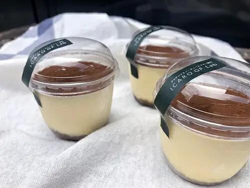 〈ギフト ボックス〉世界一のピッツァ職人が焼く 本格薪窯ピッツァと小麦不使用ティラミス ティラミス（水牛モッツァレラチーズのマルゲリータ×1枚、クアトロフォルマッジ×1枚、小麦不使用ティラミス×3個）
