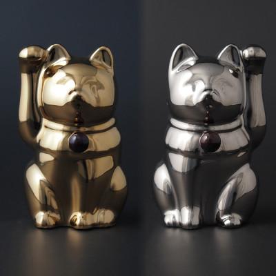 ふるさと納税 瀬戸市 【招き猫】瀬戸焼 Jeramic 2体セット ゴールド&amp;プラチナ ガーネット(1月)