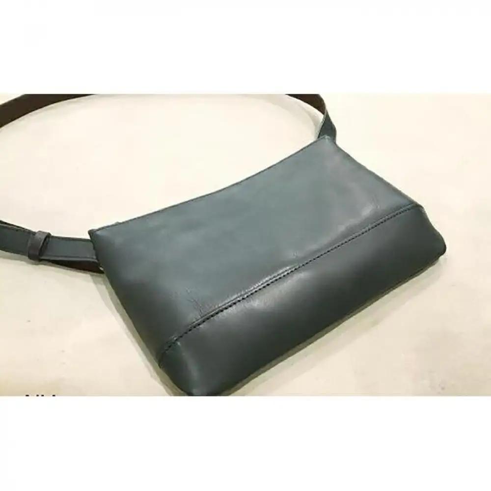 【alto.】スマートショルダーバッグ／サコッシュ （Ｌ）AKEB-3103（ネイビー）