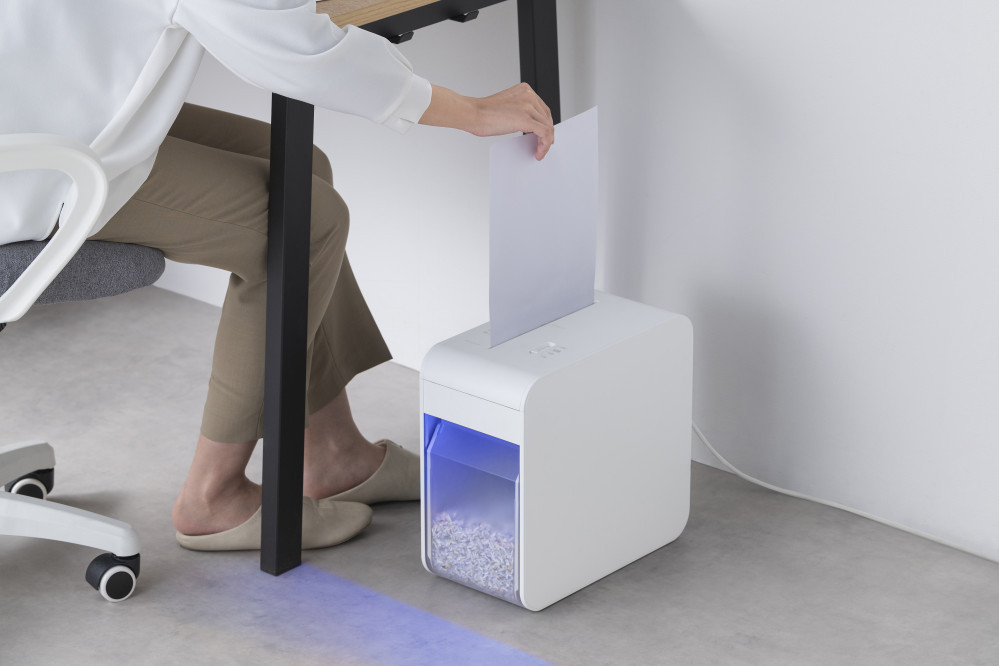 パーソナルシュレッダー シズカット P4HM-35E-W ホワイト