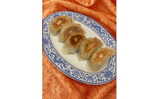 【二人で飲茶セット】焼き餃子（冷凍）10個、肉まん2個、桃まん2個