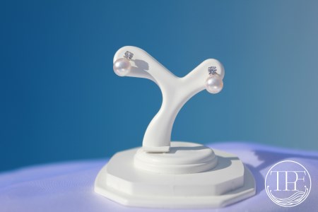 【045-04】養殖場　6.0mm珠とキュービックジルコニアのピアス