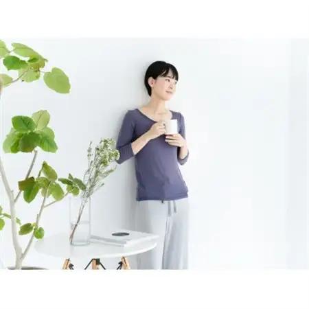 【洗える/柔らかマシュマロ素材/草木染め】七分袖Uネックインナー　コチニールパープル【1585473】