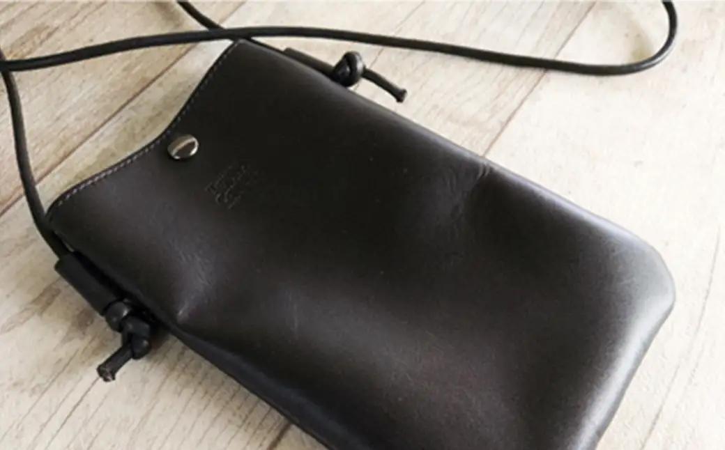 Tajima Cowhide スマホポーチ / ポーチ 大きめサイズ ブラック グリーン 牛革 軽量 経年変化 但馬牛 タジマカウハイド かばん カバン バッグ 鞄