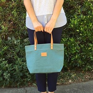 日本製 トート 小サイズ ブルー （パラフィン帆布） 牛革 ﾊﾞｯｸﾞ ﾊﾞｯｸﾞ ﾊﾞｯｸﾞ ﾊﾞｯｸﾞ ﾊﾞｯｸﾞ 鞄 鞄 鞄 鞄 鞄
