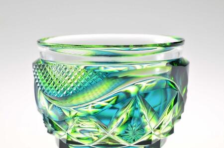 島津薩摩切子　与論町オリジナル二色猪口　蒼黄緑 | 伝統工芸品 薩摩切子 切子 グラス 薩摩切子 冷酒 晩酌 グラス 薩摩切子 グラス ギフト 人気 おすすめ 与論町 限定 薩摩切子