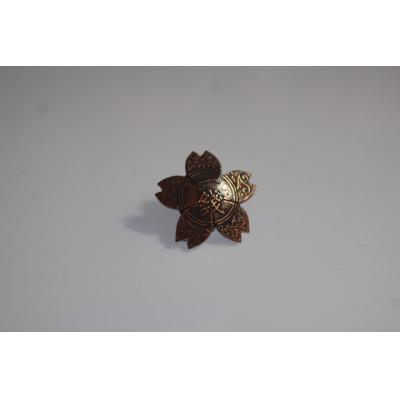 ふるさと納税 山県市 古銭一銭銅貨・桜の家紋ピンバッジ