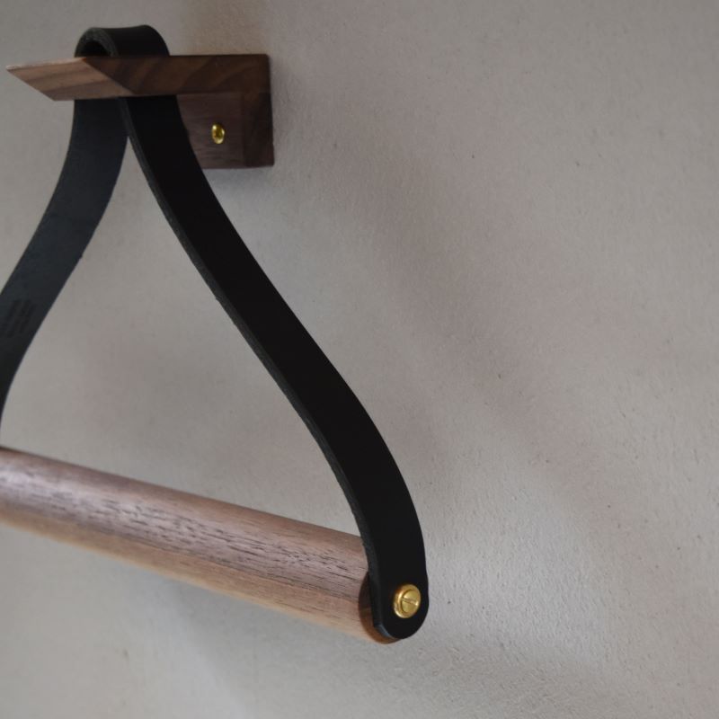 Teha’amana Towel holder テハマナ タオルホルダー ウォールナット ブラウン 革 皮 雑貨 おしゃれ レザー 本革 こだわりの逸品 地域特産品 ギフト 自分用 人気 おすすめ_イ
