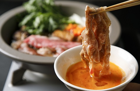 A5飛騨牛　すき焼き・しゃぶしゃぶ用　ロース又はカタロース　700g☆