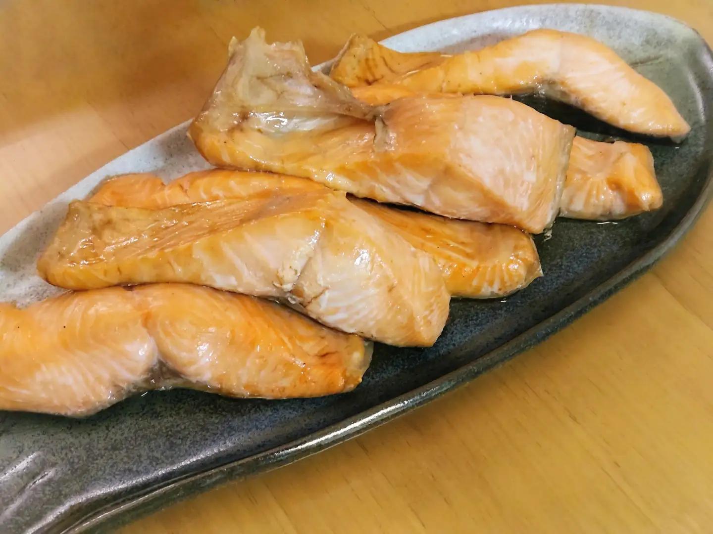 トキシラズ　約2.1kg　1尾分 切り身【鮭　時鮭　ときしらず　トキシラズ　ふるさと納税　北海道　海産物　魚】(C0033)