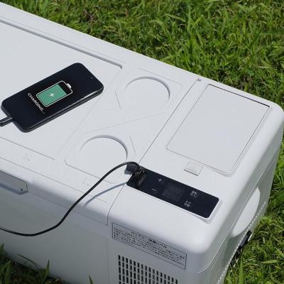 ふるさと納税 角田市 充電式ポータブル冷蔵冷凍庫15L  IPD-B2A-W ホワイト |  | 03