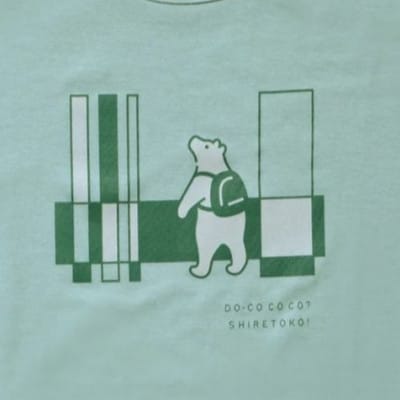 「知床トコさん」×久米繊維　コットンTシャツ　四角柄 グリーン　Mサイズ　半袖【配送不可地域：離島・沖縄県】