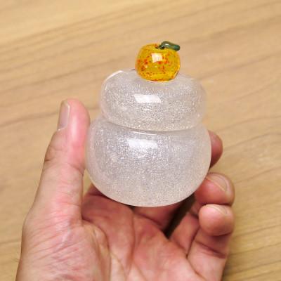 ふるさと納税 磐田市 ムクガラス鏡餅(小)磐田別珍敷物付　 |  | 03