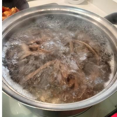 ふるさと納税 南国市 グアバ農園のグルテンフリーパスタ玄米麺　100g×18袋セット |  | 03