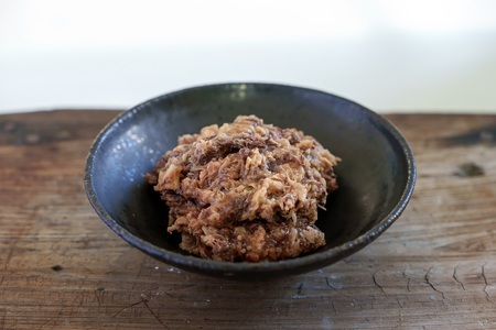 a12-193　マグロ屋さんのキャットフード 80g×20P（計1.6kg）