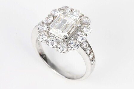 【ふるなび限定】【一点もの】ダイヤモンド（2.267ct）プラチナリング　R121　K06144-H　FN-Limited-SP