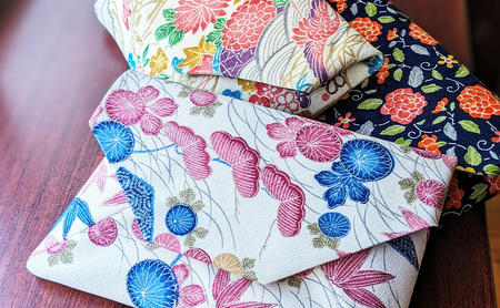 <<和裁士手縫い>>数寄屋袋 御朱印帳袋 ポーチ 着物地 正絹 和紙 小紋柄 一点物 紺