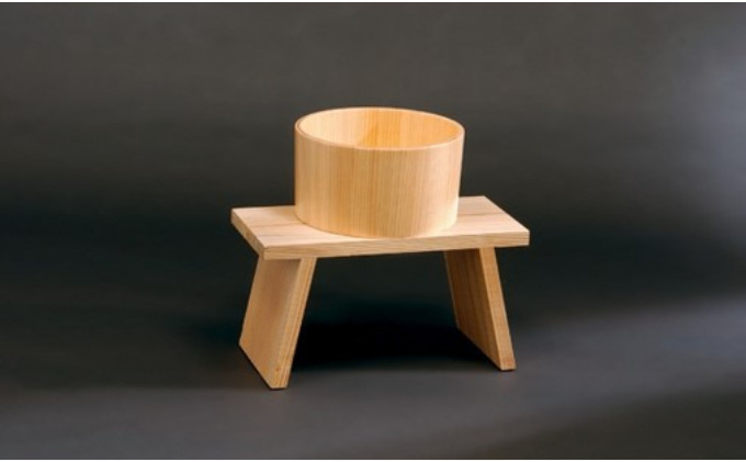 
                  【熟練木工職人手作り・日光杉】New KANUMA 湯桶・バススツールセット 工芸品 日光杉 バススツール 湯桶 風呂椅子 イス 椅子 セット お風呂道具[№5840-1558]
                