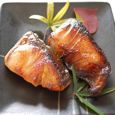 ふるさと納税 岡垣町 九州産　天然ぶり味噌漬　7切セット　電子レンジ対応(岡垣町)