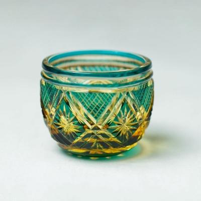 ふるさと納税 南さつま市 【薩摩切子】中猪口(ちょこ)菊紋 グリーンアンバー |  | 01