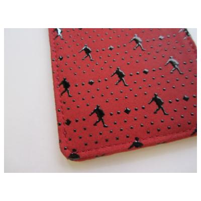 ふるさと納税 山梨県 印伝　パスケース『種をまく人』柄　赤 |  | 02