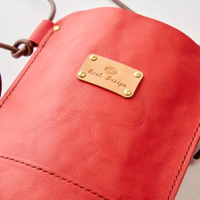 ふるさと納税 函南町 【ハンドメイド】やわら革サコッシュ(レッド) |  | 01