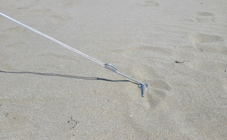 ハンマー不要の回転式ペグ [くるくるペグ] フックタイプ砂用 4本セット ステンレス製 燕三条製 防災用品 キャンプ用品 アウトドア用品  【025S027】 