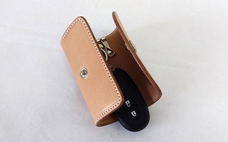 【4358 aging&anti－aging】 本革 キーケース ／ レザー 鍵 車 車の鍵 ケース 収納 シンプル ベージュ系 本革製 レザー製 革製 レザー小物 おしゃれ かっこいい メンズ レデ