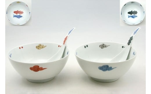 【有田焼】究極のラーメン鉢 古生双魚 黒・赤ペア（レンゲ付き）［A0033-0001］