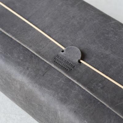 ふるさと納税 河内長野市 本革ティッシュカバー スモーク ブラック 国産レザ- Teha’amana |  | 02