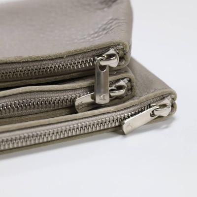ふるさと納税 鎌倉市 MASSTARD -MINIMAL LEATHER POUCH MEDIUM- GREIGE |  | 02
