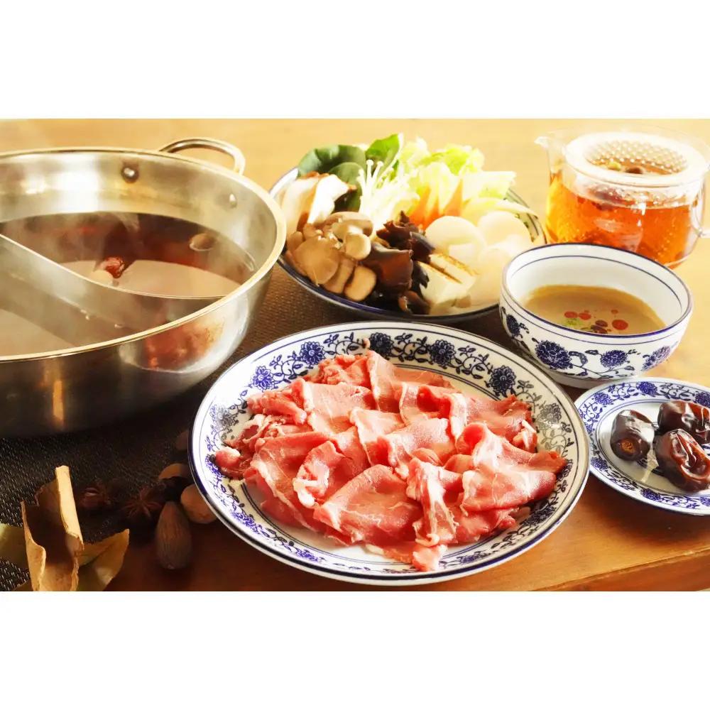 【ザムザムの泉】無化学調味料伝統手作り製法！ 医食同源セット 漢方薬膳牛骨スープ 250ml×2パック＋自家製薬膳辣油1瓶＋1000円分食事券付き 