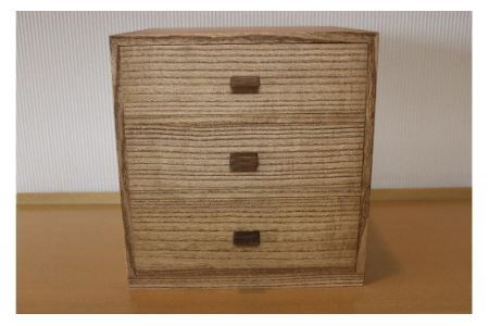 熟練桐たんす職人が手作りした三段小引出（オイル塗装）　【11246-0135】