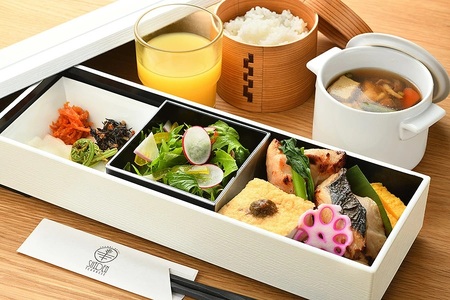 【令和5年産　コシヒカリ（精米）10㎏×SHONAI HOTEL SUIDEN TERRASSE】旬の特産品と宿泊利用券セット