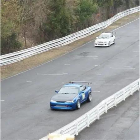 阿讃サーキットでサーキット走行体験　四輪走行1名様【1507997】