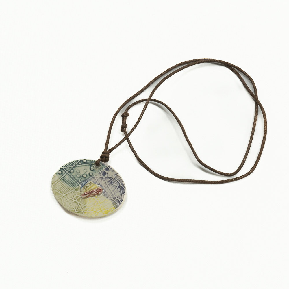 【ふるさと納税】陶器ネックレス「陶片抱擁首飾り」SH-N004　 工芸品 ネックレス アクセサリー 半磁器