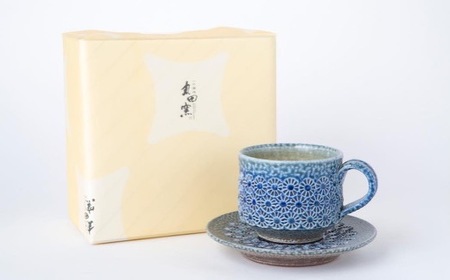 P703-02 丸田窯 塩釉花文様 カップ&ソーサー