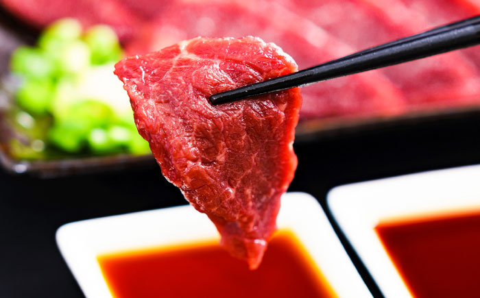 【全3回定期便】純国産馬 赤身馬刺し盛り 計約1kg (約100g×10個) / ばさし 馬刺 あかみ 熊本馬刺し 熊本県 菊陽町【株式会社古閑ファーム】 [BHDF042]