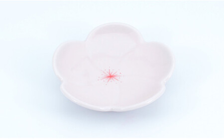 有田焼 梅形小皿 6個セット【まるぶん】食器 器 うつわ 磁器 陶磁器 和食器 皿 プレート 取皿 小皿 箸置 はしおき 菓子皿 薬味皿 6枚 セット 梅 ピンク ホワイト 電子レンジ対応 食洗機対応