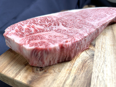 A4A5等級未経産雌牛　特撰　近江牛　厚切りサーロインステーキ　１枚（400ｇ）【FO38U】