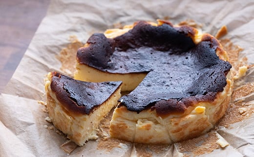 バスクチーズケーキ 4ピース チーズケーキ ちーずけーき チーズ けーき ちーず 手作り お取り寄せ お菓子 おやつ 冷凍 個包装 プレゼント スイーツ デザート グルメ ふるさと納税 人気 おすすめ