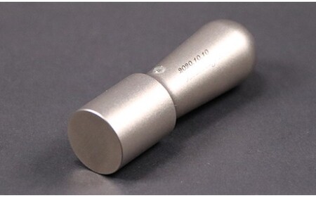 老舗ハンコメーカー　アニバーサリーチタンHANKO。（天丸型18×60mm）記念日＆イニシャル（ローマ字印刷）可能 [5839-1322] ムーンイエロー