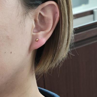 ふるさと納税 松山市 K18　イエローゴールド　丸玉　3.0mm　ピアス |  | 02
