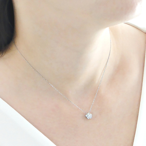 6-6 ネックレス PT900 プラチナ ダイヤモンド 0.26ct フラワーモチーフ リバーシブル ペンダント 伏せ込み 裏 ブルーダイヤ【f171-pt-1】