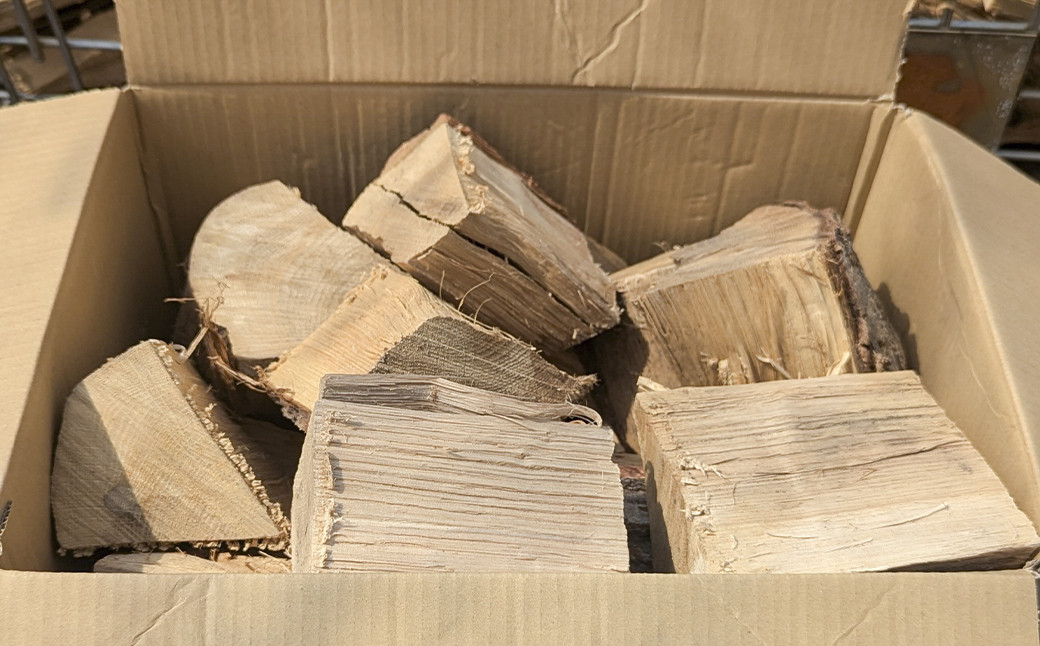 【訳あり】 乾燥薪 約20kg 広葉樹