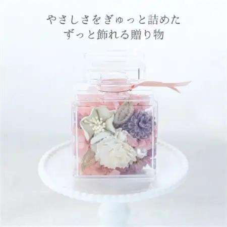 プリザーブドフラワーを使ったボタニカルキャンドルとアレンジのギフトセット。おしゃれなインテリアに【1392734】